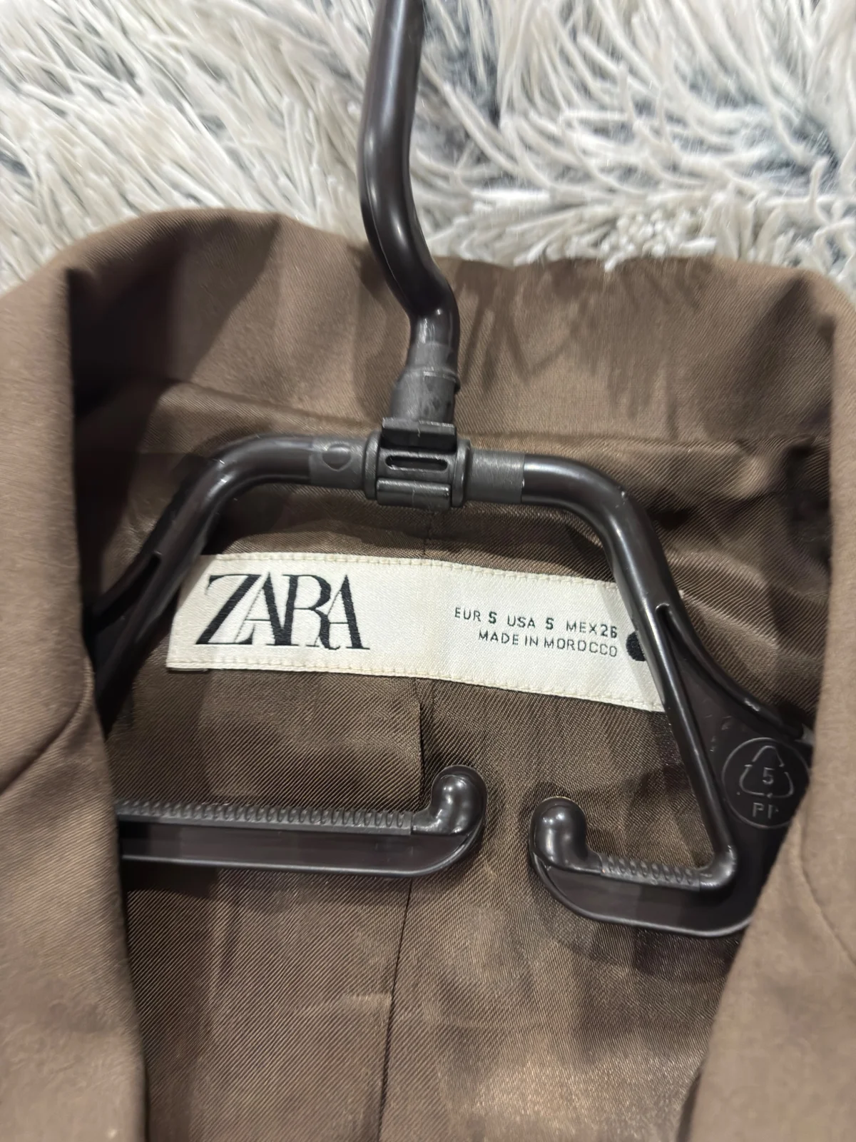 Zara sako