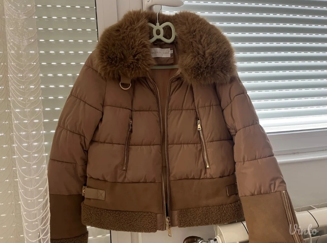 Atraktivna i topla braon jakna brenda MODA PUANNA.