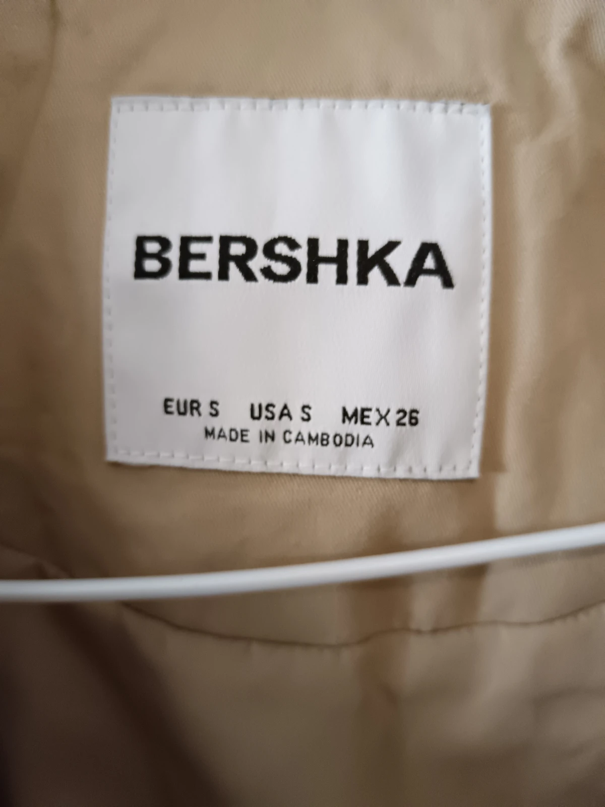 Bershka bež kratak baloner / trench coat (S)
