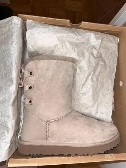 UGG svetlo roze čizme