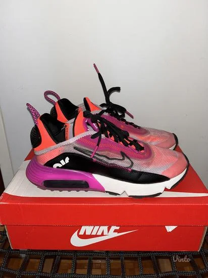 NIKE Air Max 2090 patike