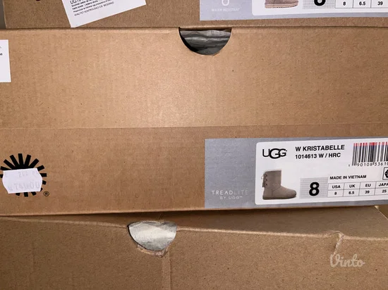 UGG svetlo roze čizme