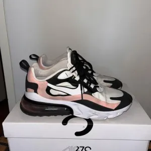 NIKE Air Max 270 React patike