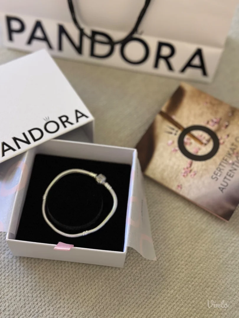 Pandora narukvica NOVO!