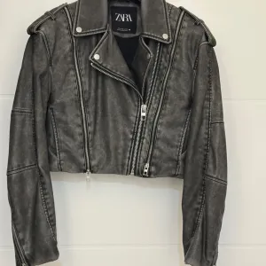 Zara jakna