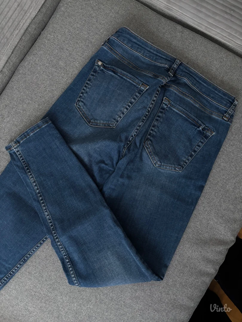 Uske teksas farmerice