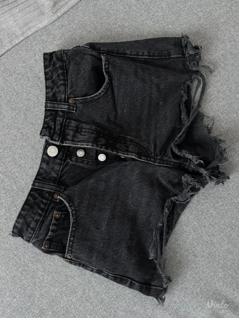 Zara crni teksas sorts