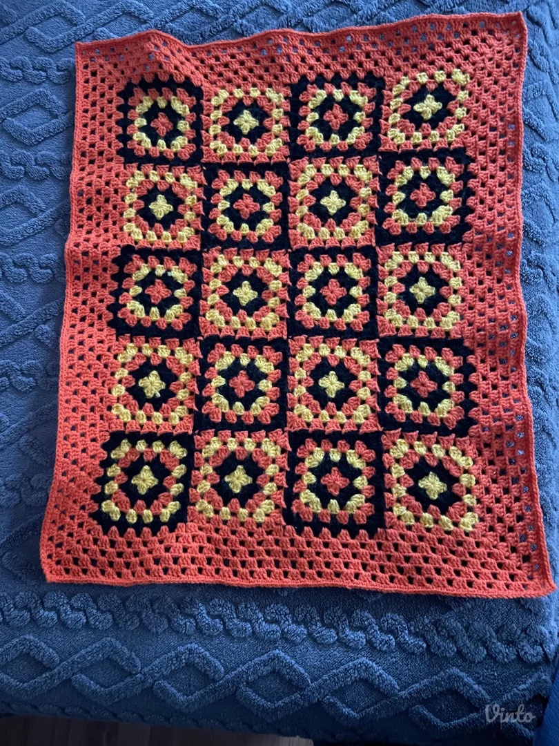 Ćebe za bebu od vunice