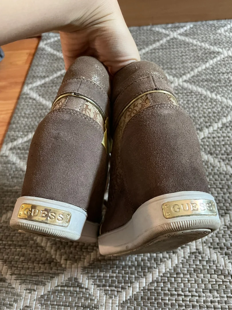 Guess čizme
