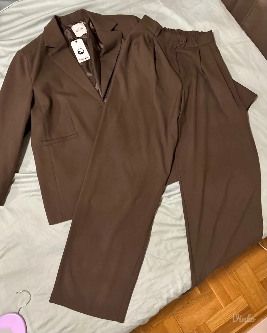 Sako i pantalone Novo