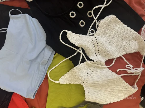 Zara i Bershka majice