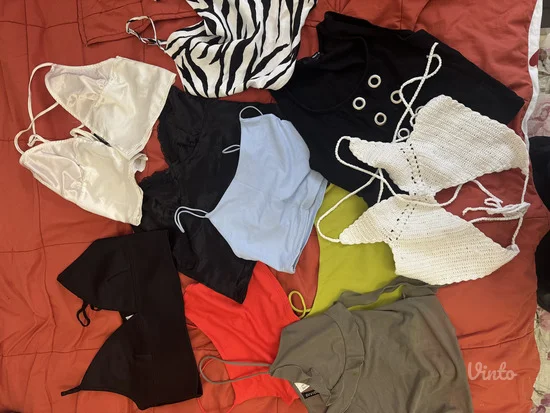 Zara i Bershka majice