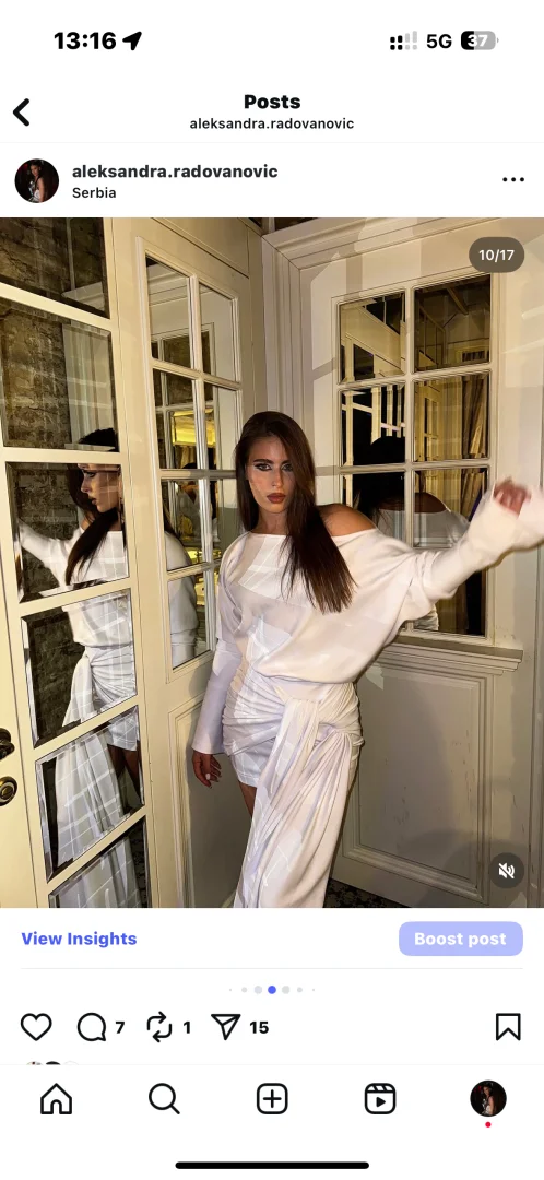 Bela haljina na vezivanje