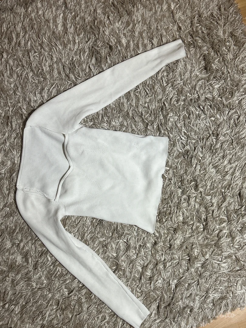 trikotažna bela majica