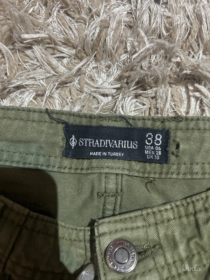 stradivarius cargo pantalone