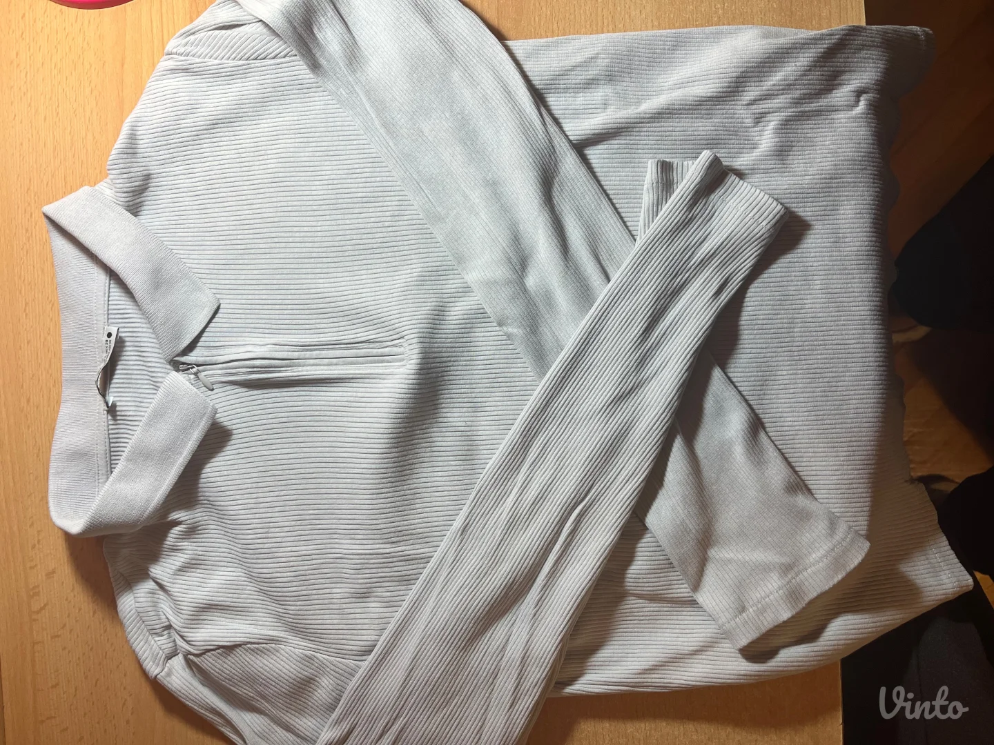 Zara majica na duge rukave