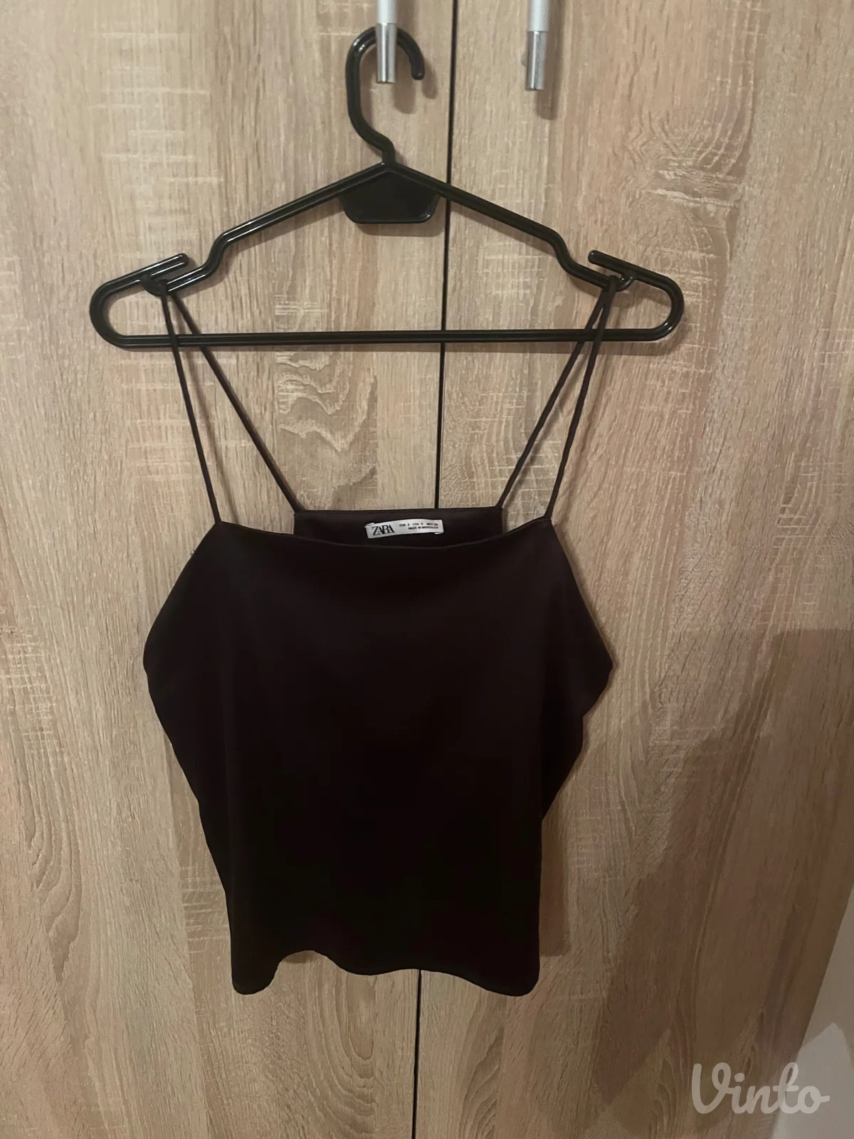 zara crni top