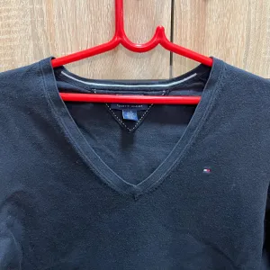 Tommy Hilfiger džemper