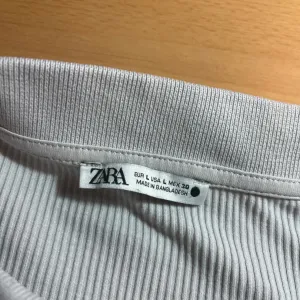 Zara majica na duge rukave