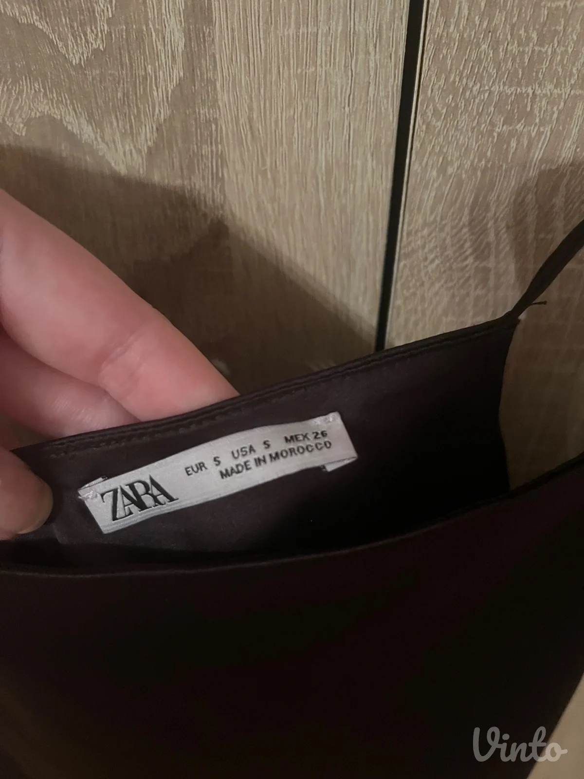 zara crni top