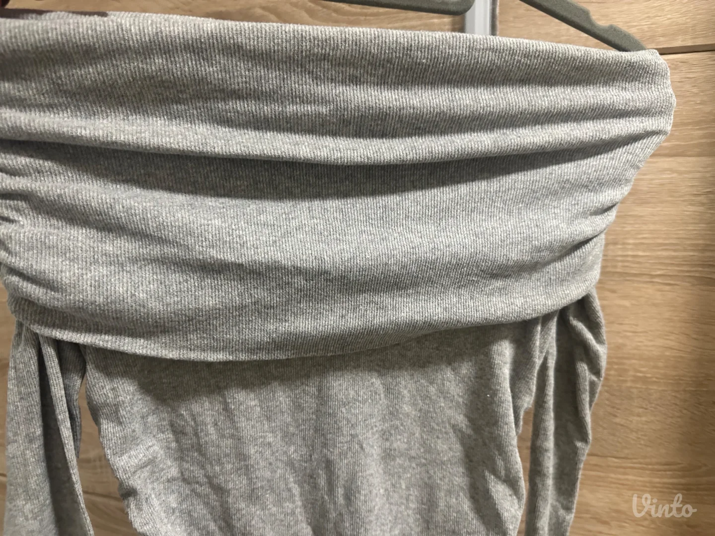 Zara majica golih ramena