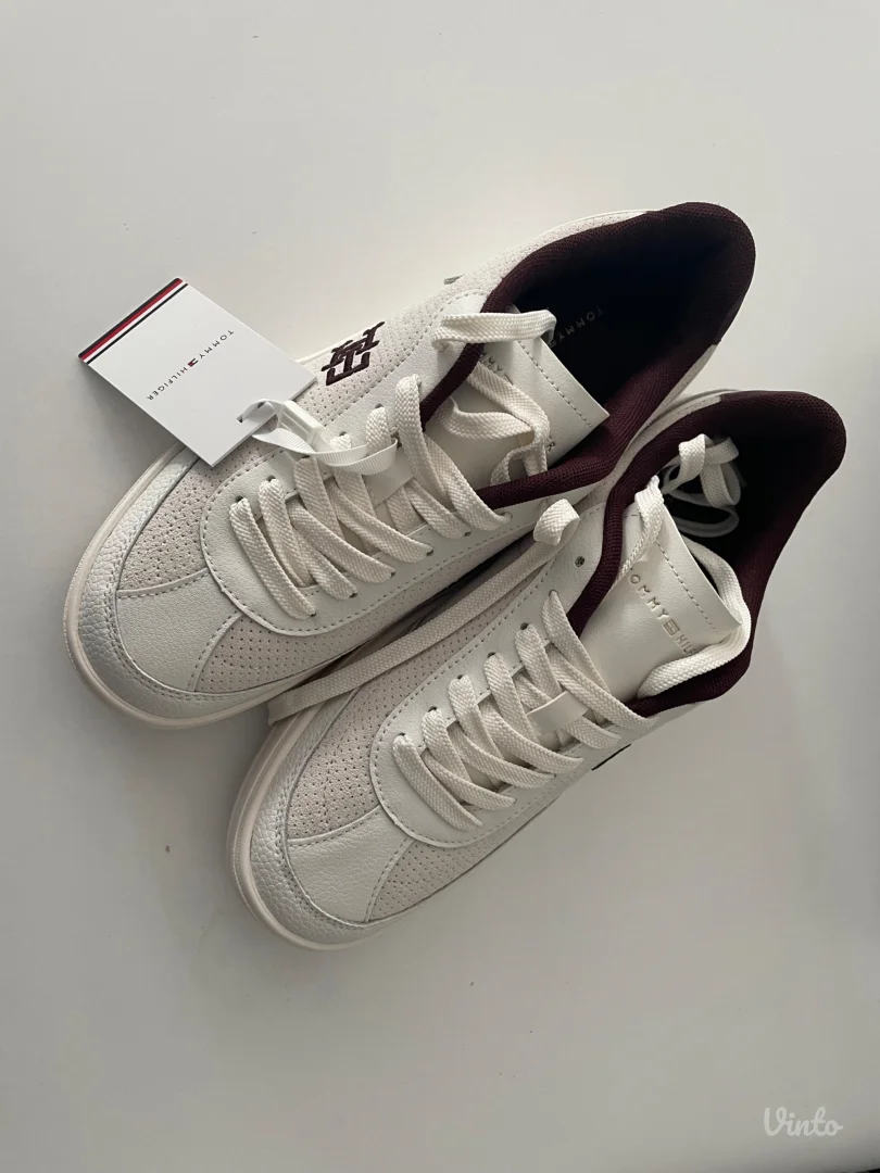 Tommy Hilfiger patike 39 | novo