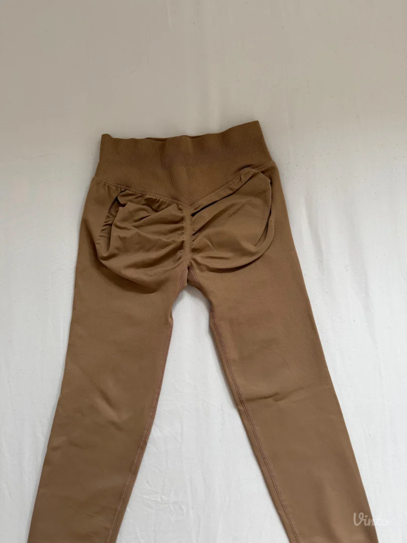 DFYNE model pushup helanke