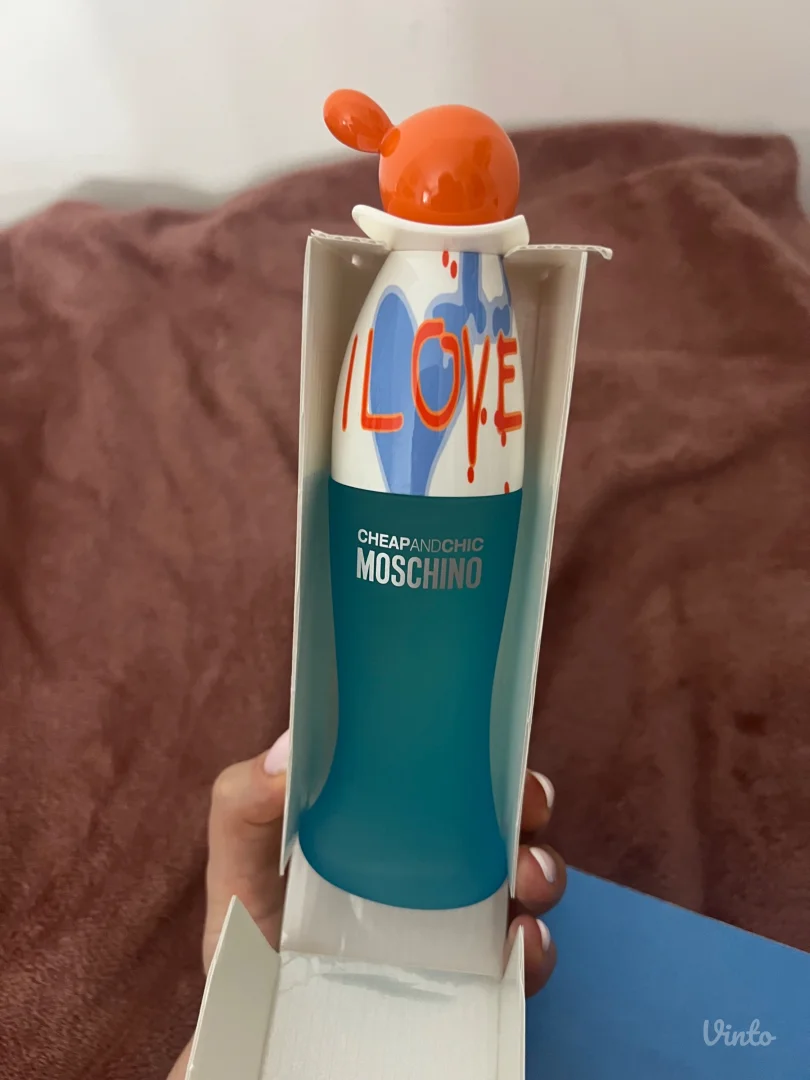 MOSCHINO cheap and chic i love love 100ml