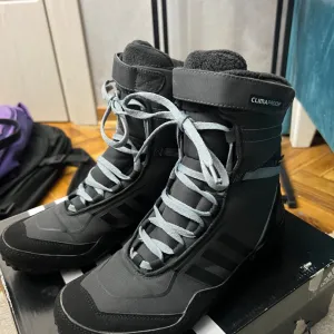Adidas climaproof zimske čizme