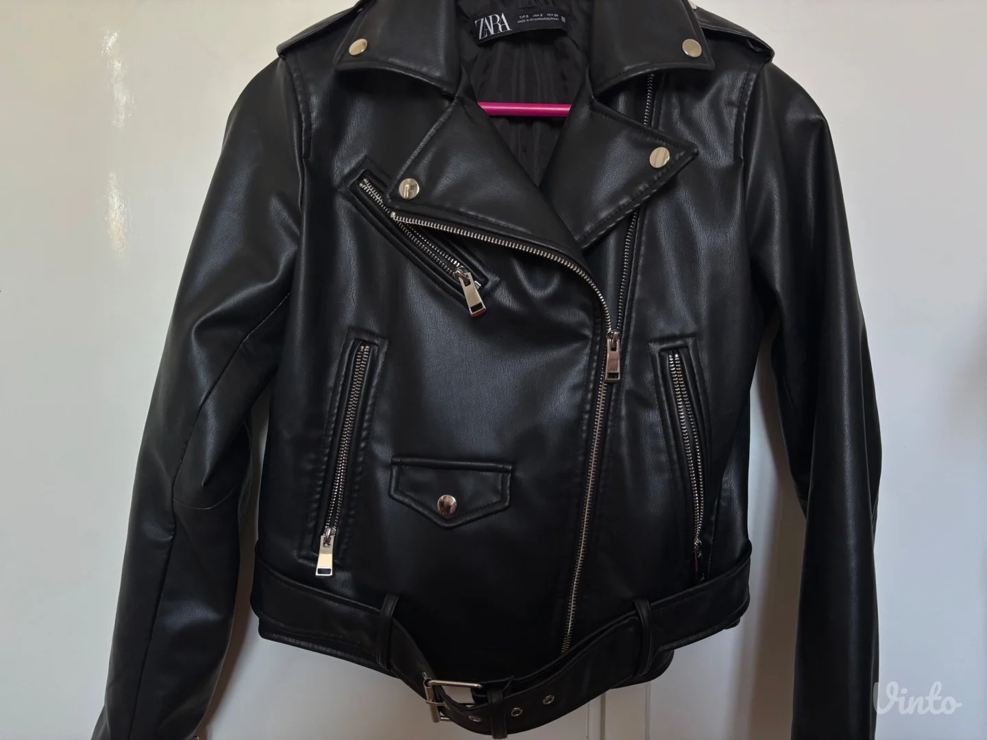 Zara - crna kožna jakna