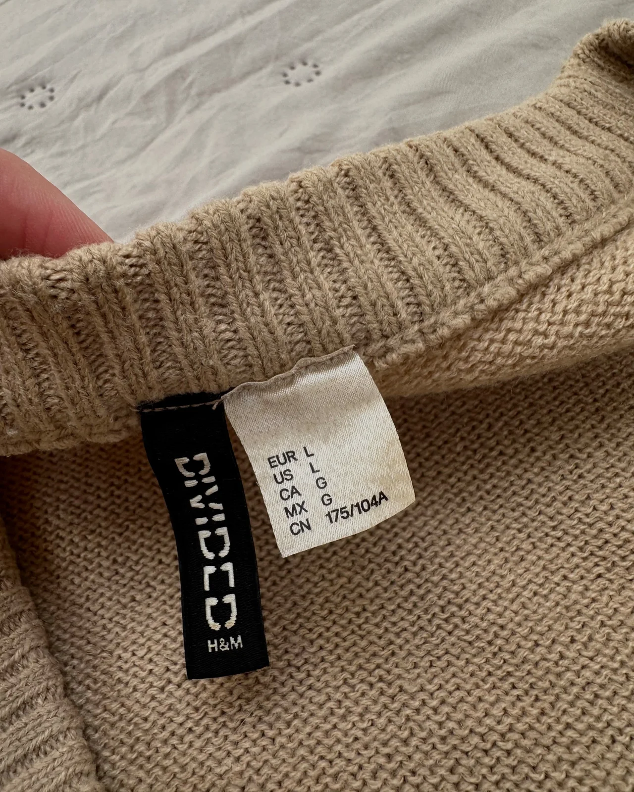 H&M ženski džemper na zakopčavanje