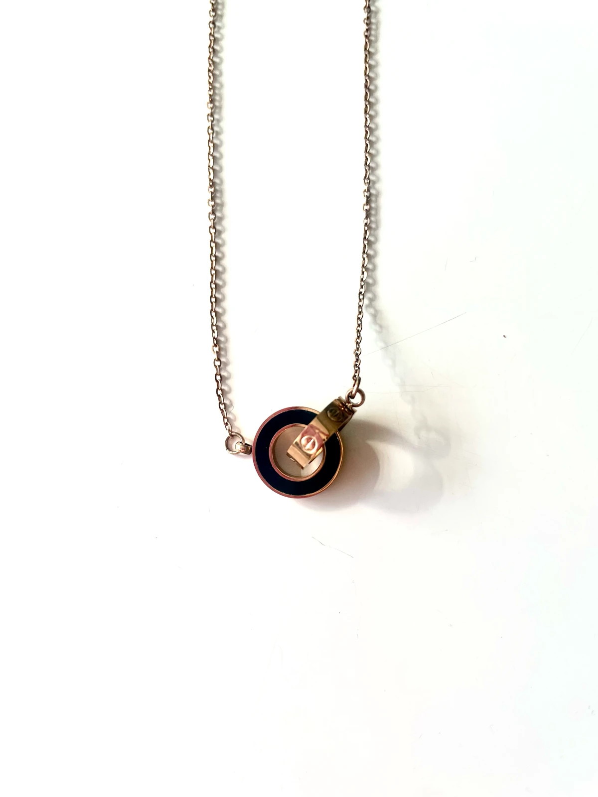 Rose gold ogrlica