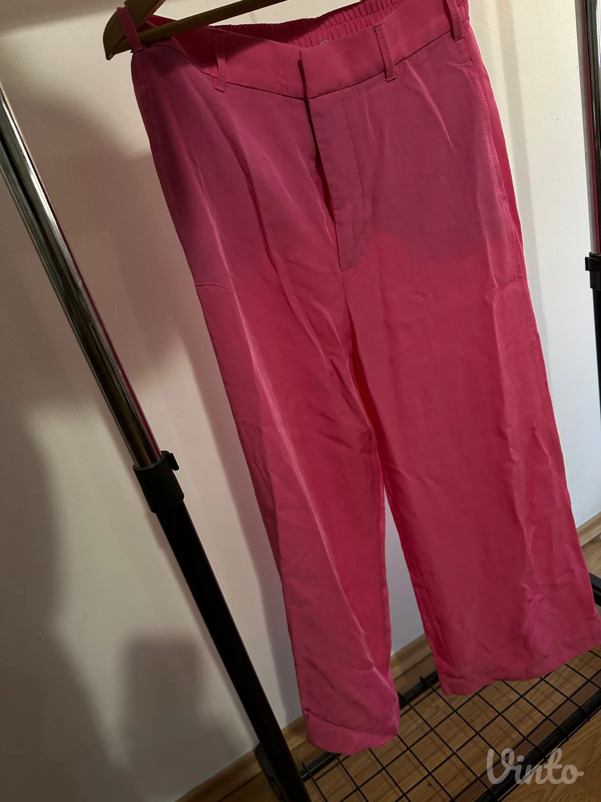 zara elegantne pantalone