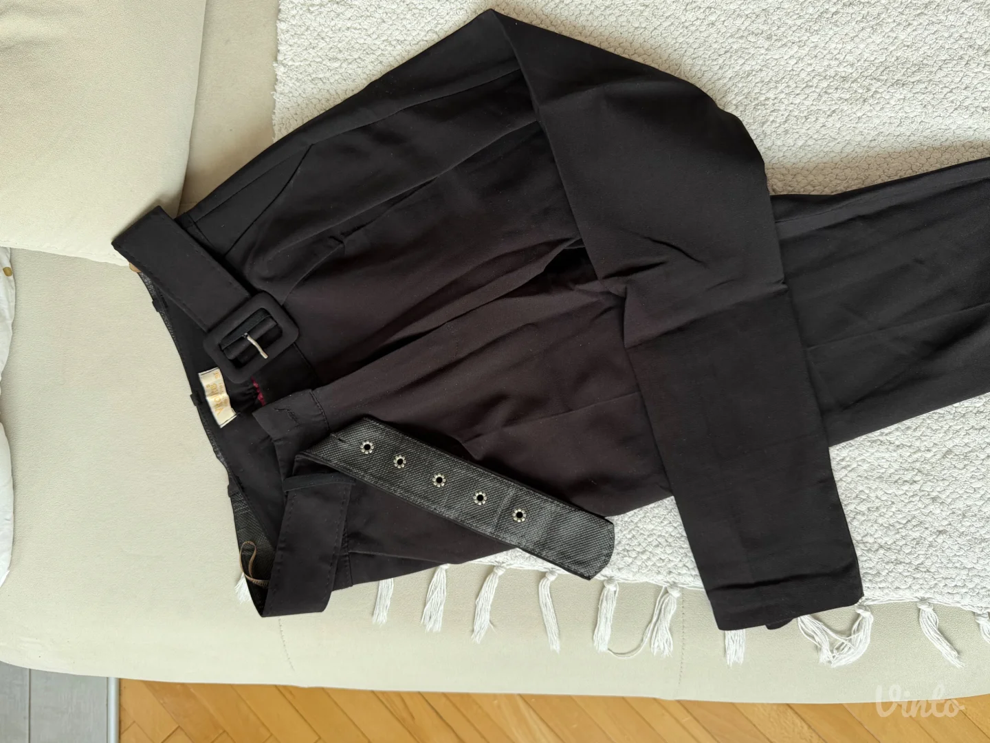 Crne cigaret pantalone