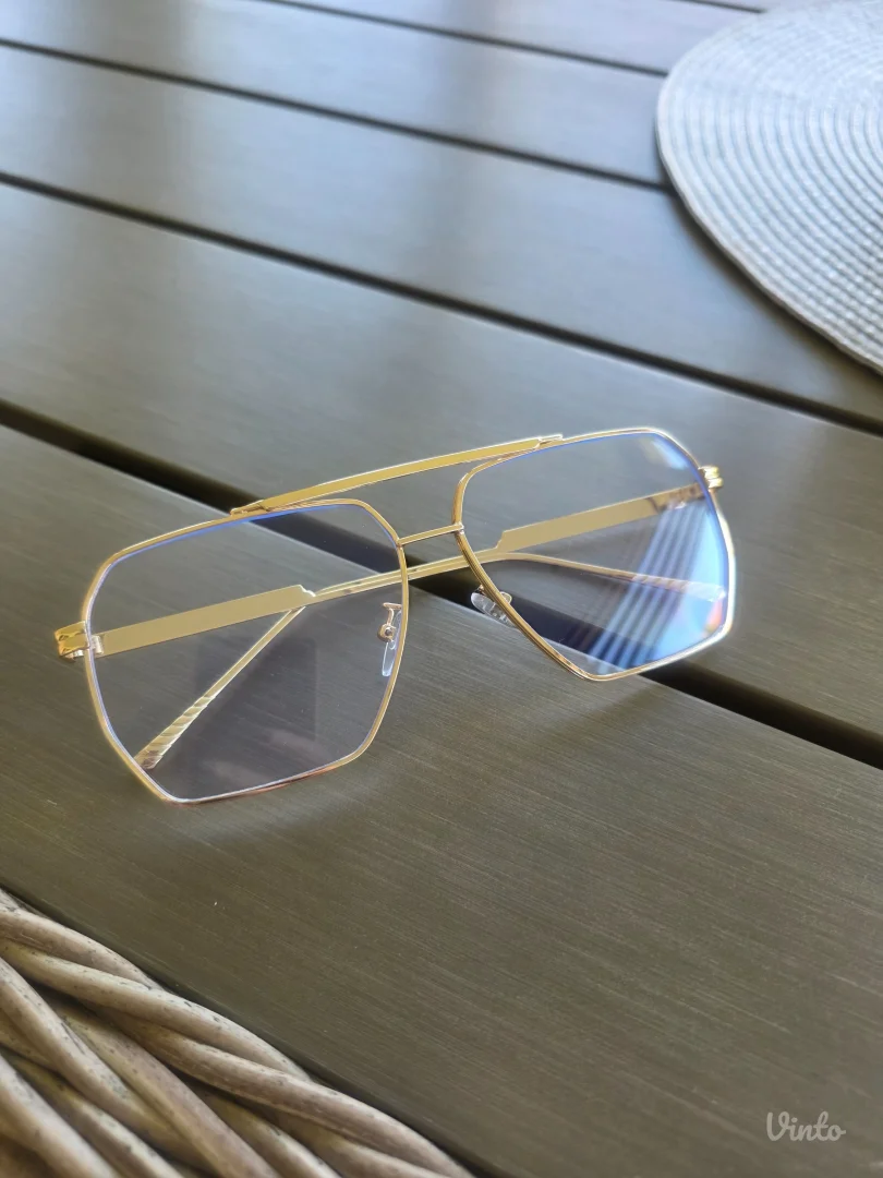 Naočare dioptrijske Nove