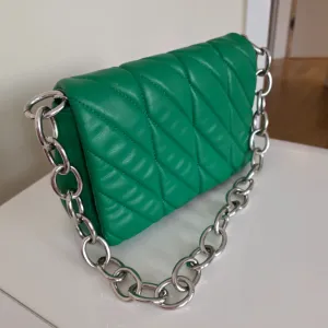 Torbica Pull and Bear