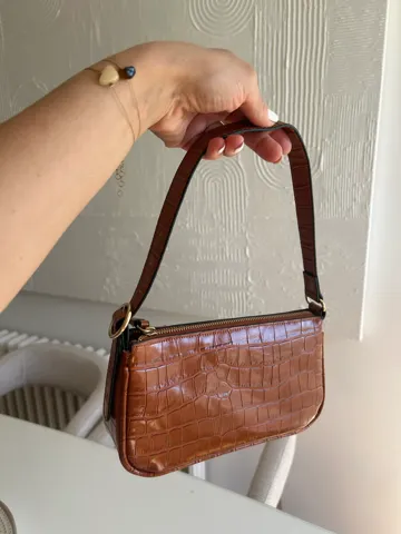 Braon kroko torbica - Stradivarius