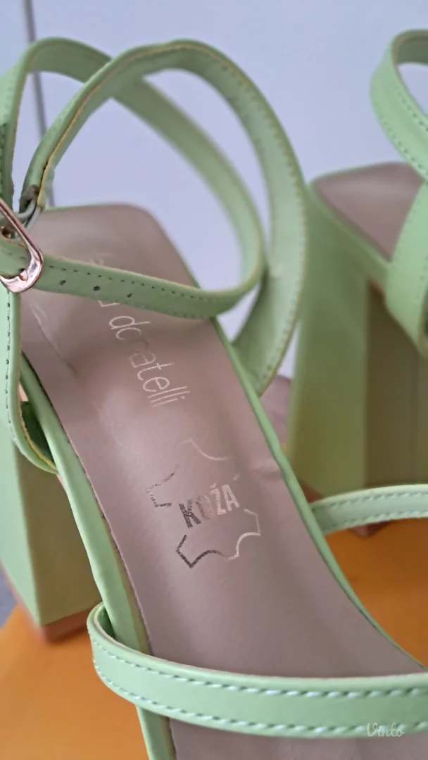 Zelene sandale na štiklu sa kožnom postavom br. 39 - NENOŠENE