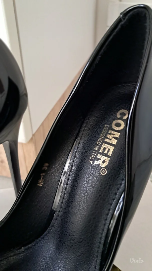 Lakirane crne salonke br. 39 - NENOŠENE