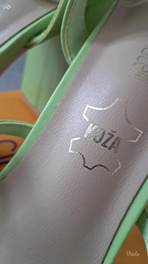 Zelene sandale na štiklu sa kožnom postavom br. 39 - NENOŠENE