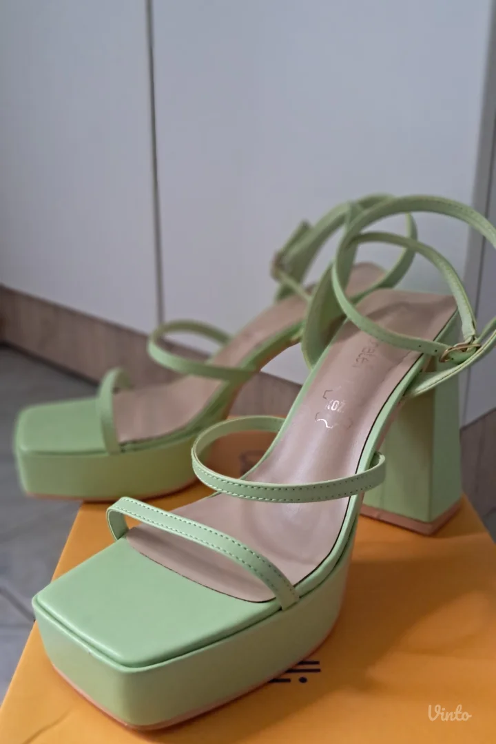 Zelene sandale na štiklu sa kožnom postavom br. 39 - NENOŠENE