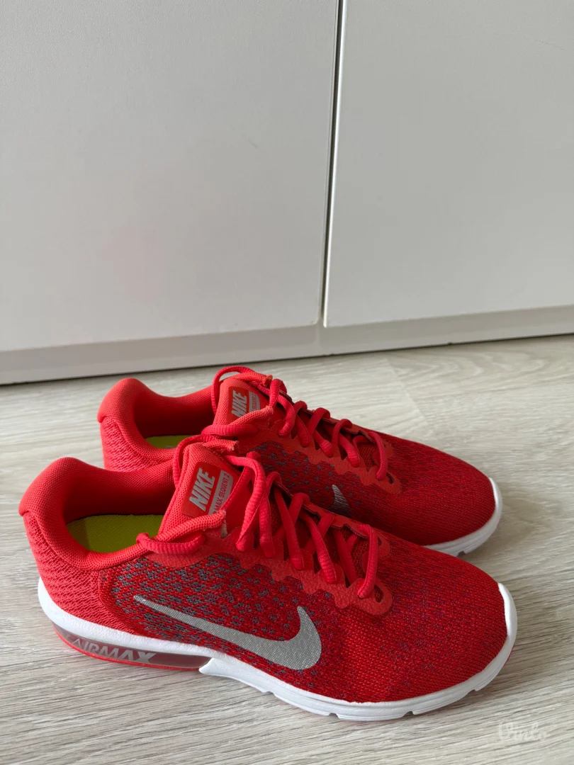 Nike nenosene patike