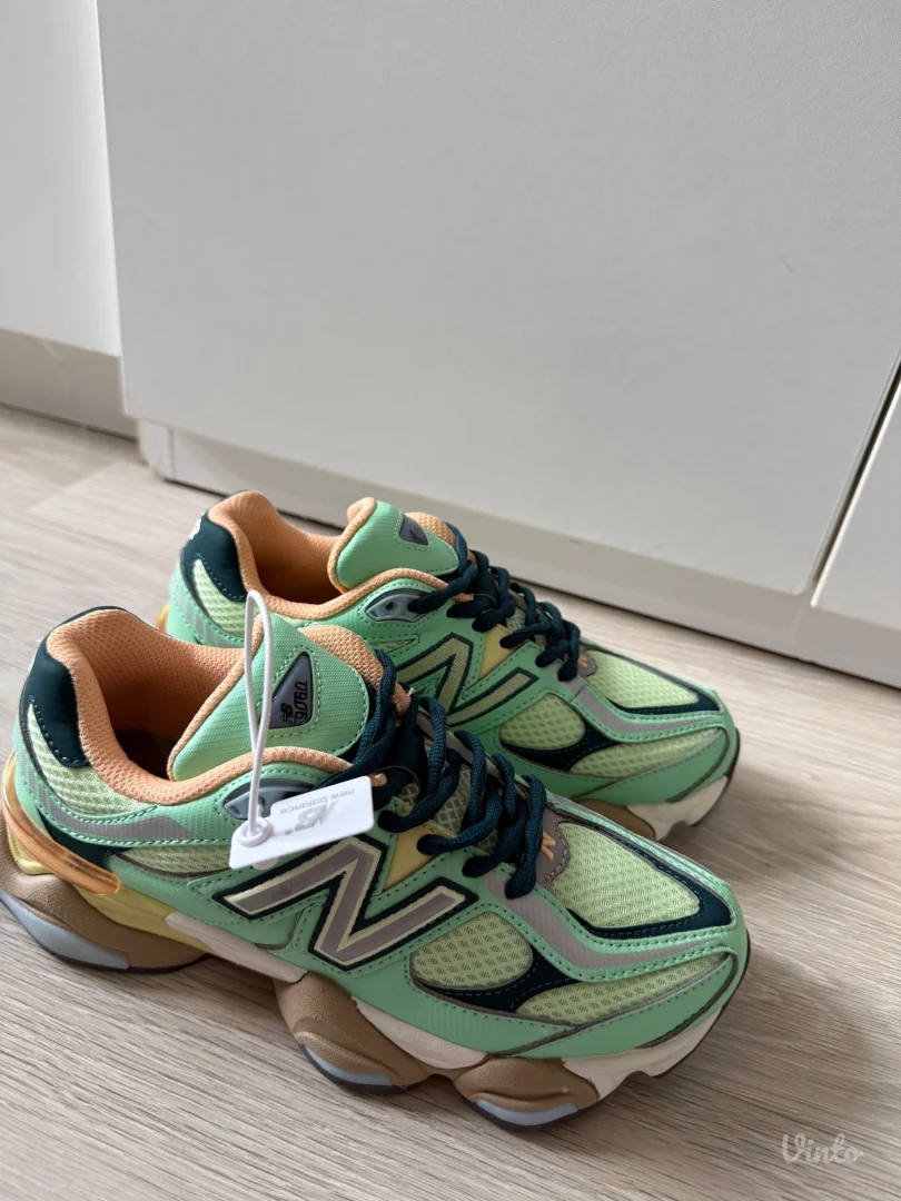New Balance 9060