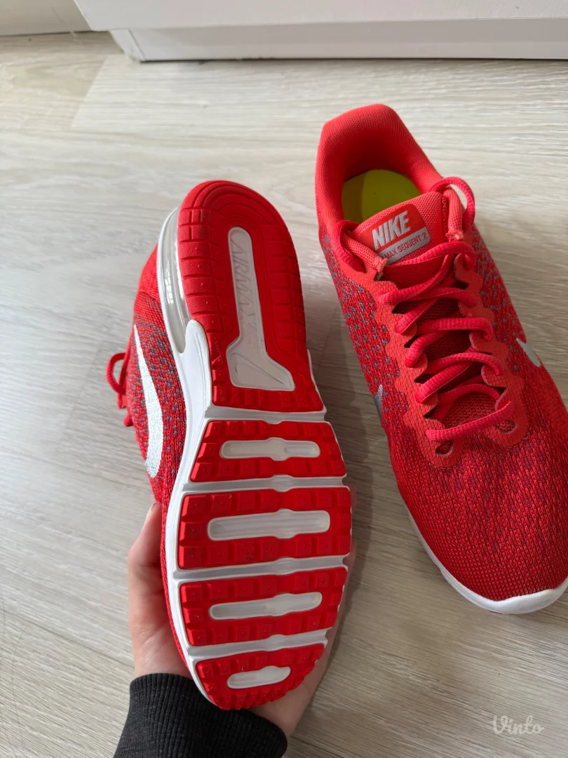 Nike nenosene patike