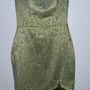 Kratka zelena haljinica