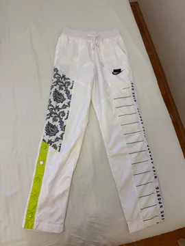 Nike trenerka XS