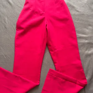 Zara-pantalone