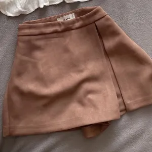 Pula&bear skort