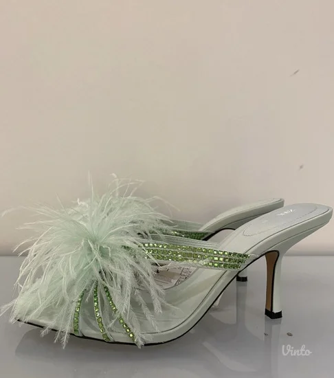 Zara stikle sa perjem