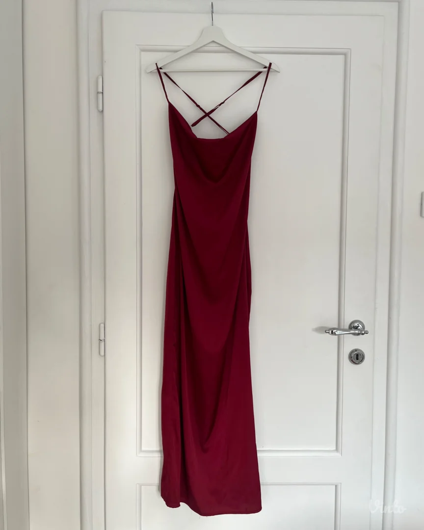 bordo satenska slip haljina